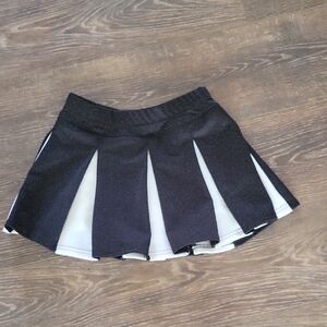 Cheerleading Skirt Black and White Pleated Size Medium